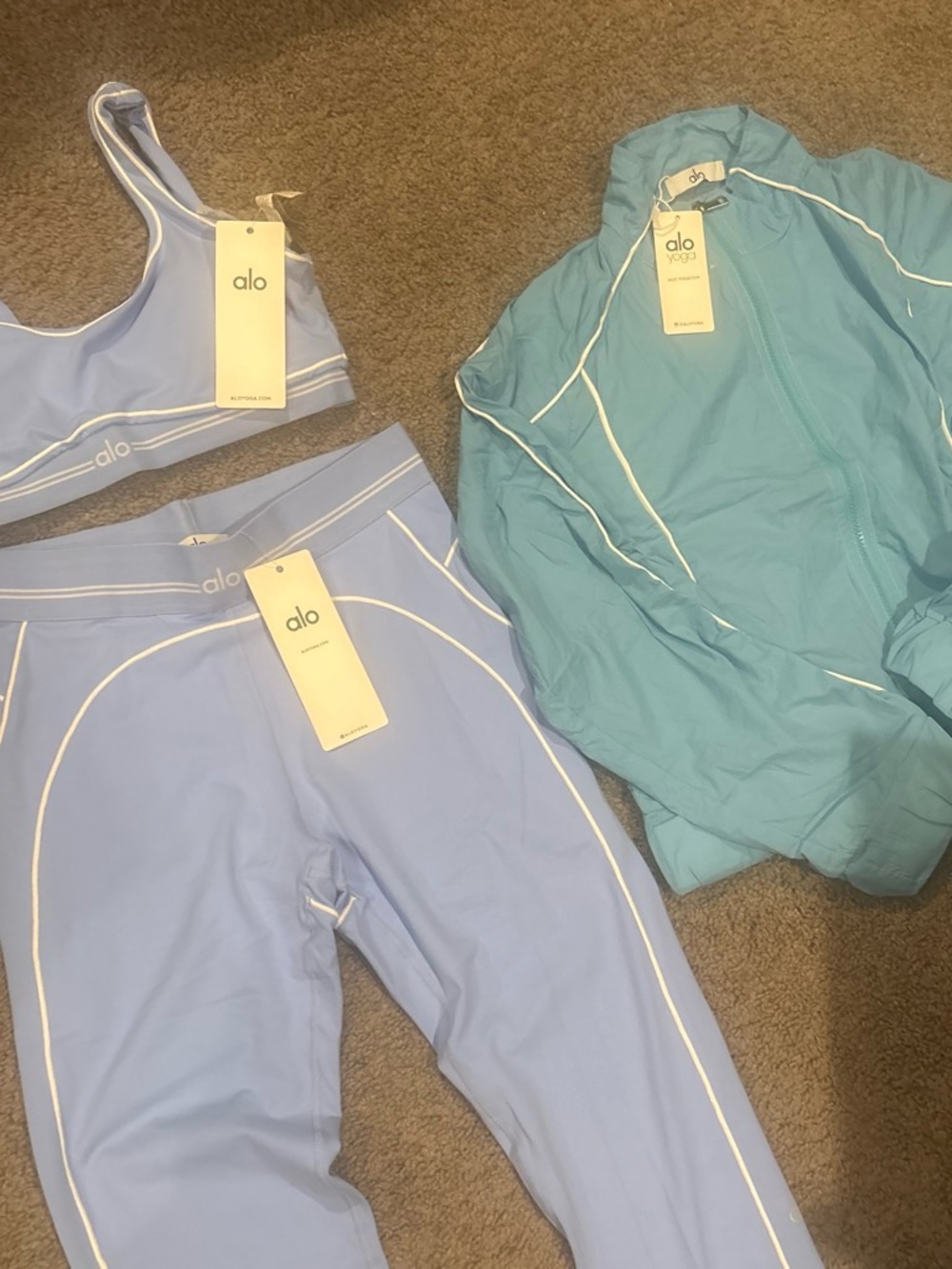Alo Blue 3 Piece
